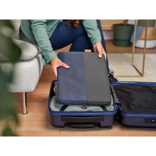 Funda Trust Lisboa Universal 40,6 cm (16") Fabricada con Materiales Reciclados