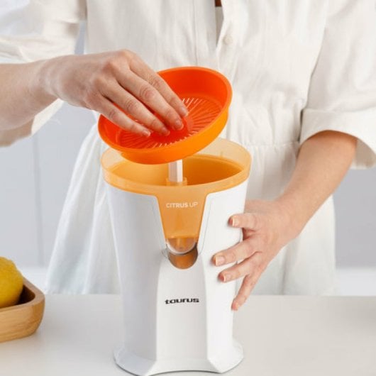 Taurus CITRUS UP prensa de cítricos eléctricos 0,2 L 40 W Naranja, Blanco
