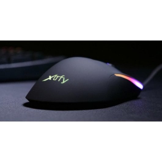 Maus CHERRY XTRFY M1 RGB Hand Rechts Optisch USB Typ A 7200 DPI Schwarz