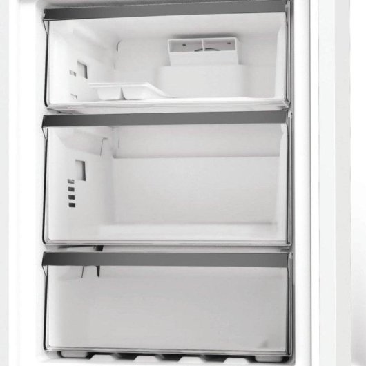 Frigorífico Combi Whirlpool WHK 26403 XP6E Total No Frost 203,5cm 355L C Inox
