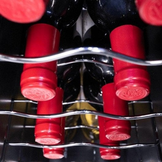 Enfriador de vino Cecotec 1250 termoeléctrico 12 botellas 65W negro LED