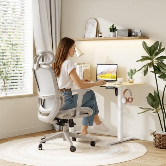 Silla ergonómica SENSE7 Neyo malla transpirable respaldo 140° reposabrazos 3D 140kg negra