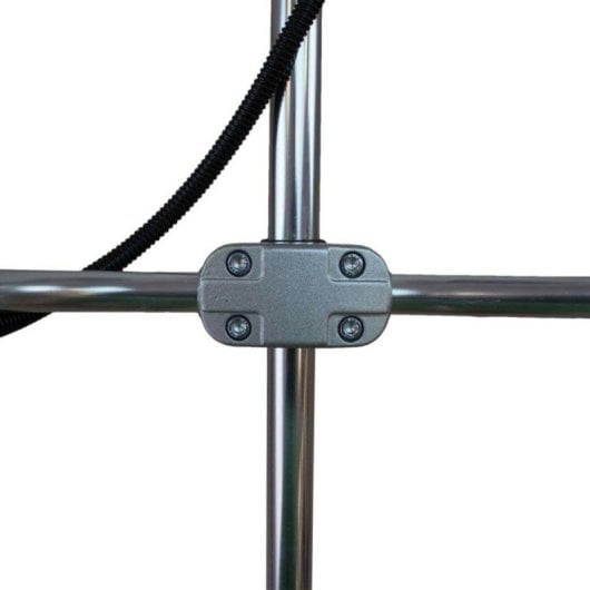 Roçadora HYBC3010 motor 2 tempos resistente, leve, fácil manutenção
