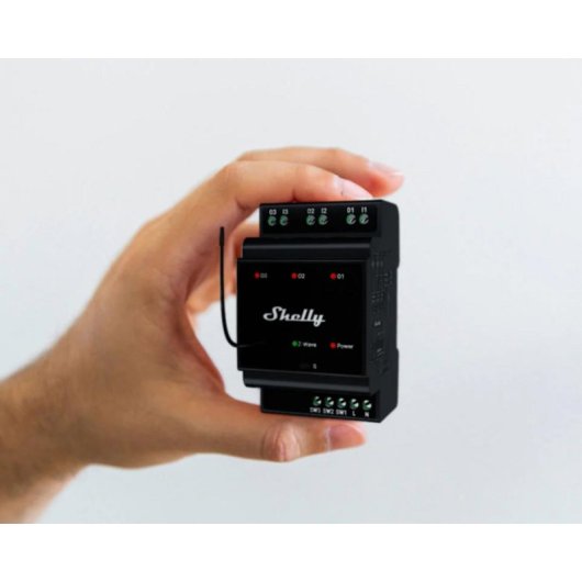 Relé inteligente Shelly Wave PRO 3 preto 3 canais com montagem em trilho DIN
