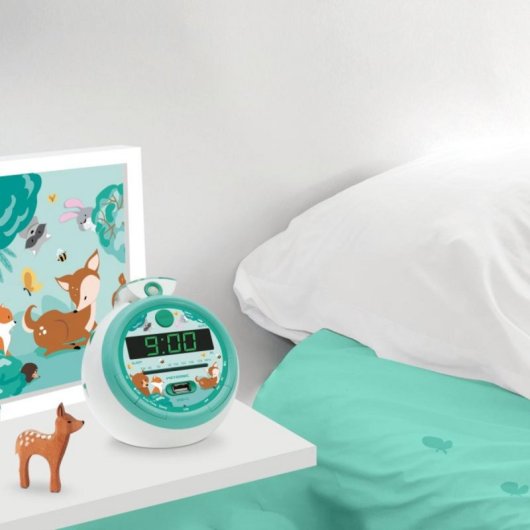 Radio despertador infantil digital proyector animales bosque 3 modos USB compacto