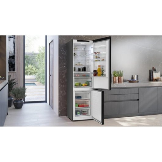 Frigorifero Siemens iQ300 Freestanding 203cm 103L A Acciaio lucido zona fresca