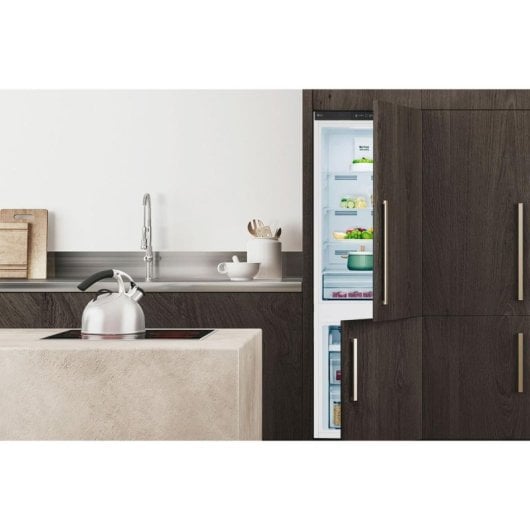 LG GTFN256SER Combinado Integrável 177cm 233L E Branco Total No Frost Display LED