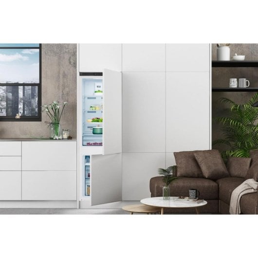 LG GTFN256SER Combinado Integrável 177cm 233L E Branco Total No Frost Display LED
