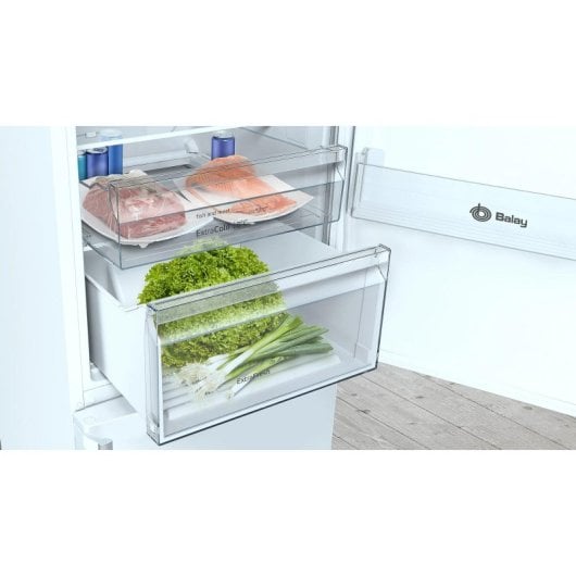 Frigorífico Balay 3KFD763WE Combinado 203cm 363L D Branco Porta Garrafas Cromado LED Comfort