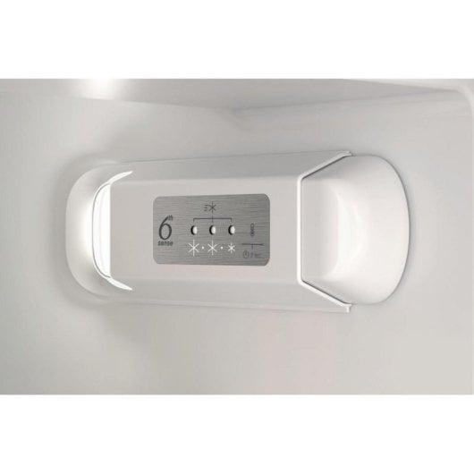 Whirlpool WHC18D031A1 Integrável Combi 177 cm 268 L E Branco Zona Fria LED