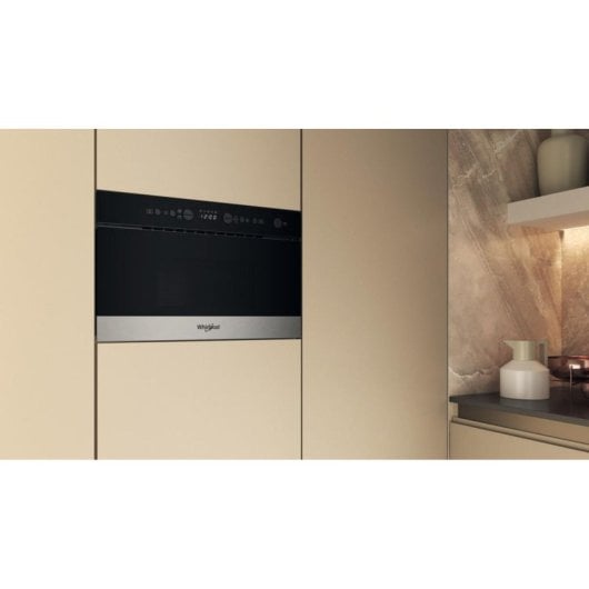 Microondes Whirlpool WM22574BXF 22 Litres 750W avec Grill et Écran LED