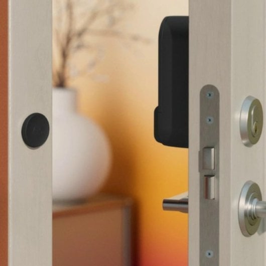 Cerradura inteligente Yale Linus L2 Negra Keyless Recargable WiFi Bluetooth Android iOS