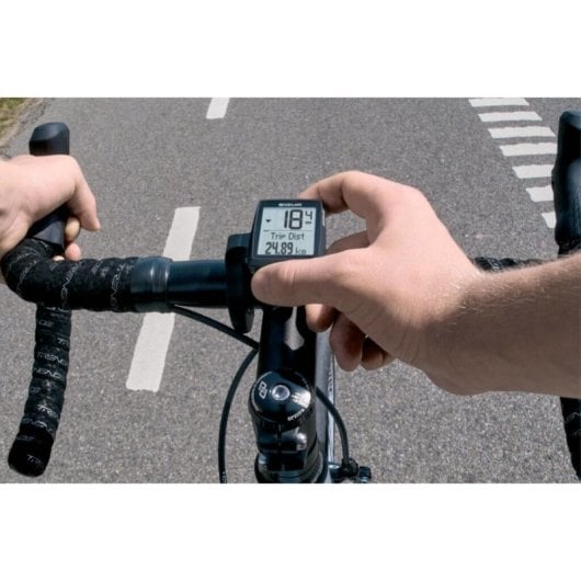 Drahtloser Fahrradtacho Sigma Sport 14212 mit 31x41 Pixel Display und CR 2450 Batterie
