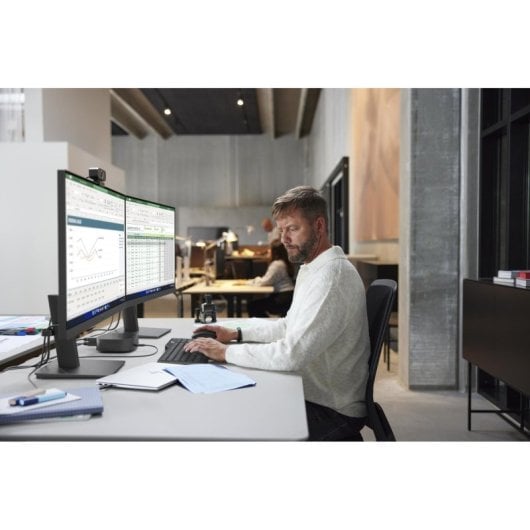 Monitor HP Series 3 Pro 27" FHD 1920x1080 100Hz IPS Flicker-Free Lautsprecher