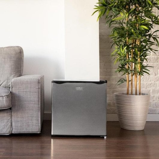 Frigorífico Mini Cecotec GrandCooler 20000 SilentCompress Defrost 49cm 46L E Branco Porta Reversível