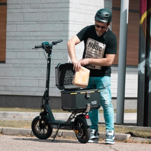 Baúl smartGyro K2 Pro XL 45L con interior acolchado y reflectantes, exclusivo para patinete eléctrico