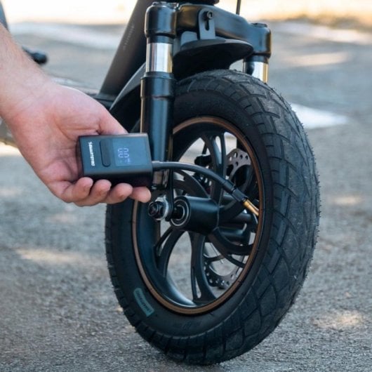 Compresseur Nano Smartgyro - Compacte, Puissant et Portable avec Affichage Digital