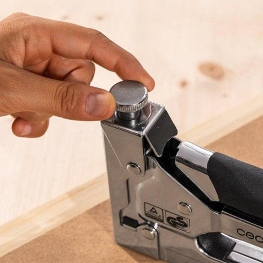 Grappeuse manuelle Cecotec FastTacker 4in1 Mallette 8000 pièces réglable