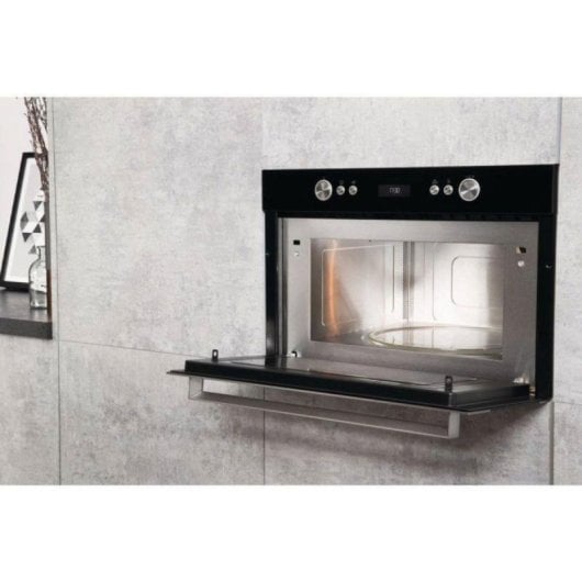 Microondas Hotpoint MD764IXHA 31L 1000W con Grill Quartz y Función Crisp