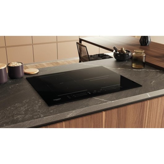 Placa de Inducción Hotpoint HS 1865C CPBF 65cm 4 Zonas Integrada Vidrio Negro Touch