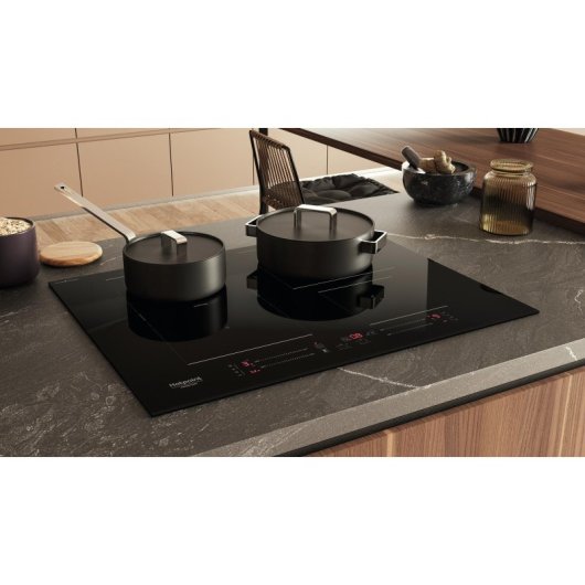Placa de Inducción Hotpoint HS 1865C CPBF 65cm 4 Zonas Integrada Vidrio Negro Touch