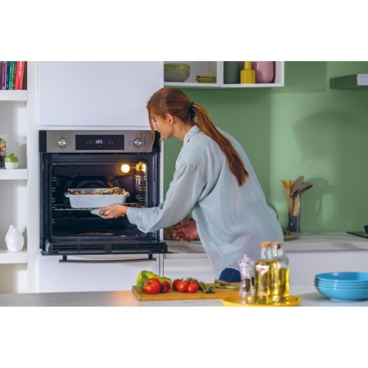Horno eléctrico Candy FCNE625X WIFI 70L Negro/Inox con autolimpieza y conectividad Wi-Fi