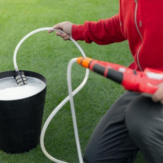 Hidrolimpiadora Portátil Greencut JET200L 20V 2.0Ah 25Bar 2.5L/min Compacta Sin Cable