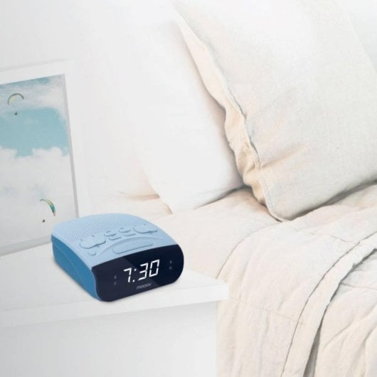 Réveil Radio Numérique avec Double Alarme - Design Compact et Écran LED