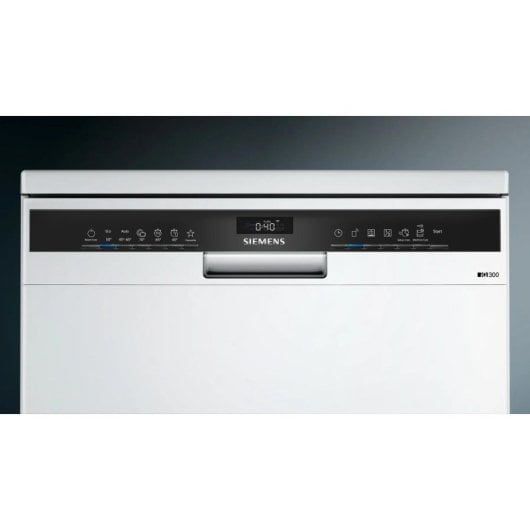 Geschirrspüler Siemens SN23HW02ME 14 Maßgedecke Klasse D mit varioSpeed+ und Home Connect