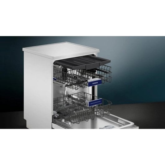 Geschirrspüler Siemens SN23HW02ME 14 Maßgedecke Klasse D mit varioSpeed+ und Home Connect