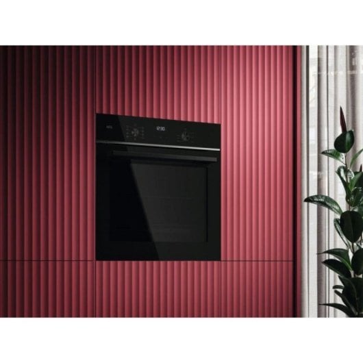 Horno eléctrico AEG Series 5000 TU5AB20SB 72L Negro con autolimpieza Hydro y grill turbo