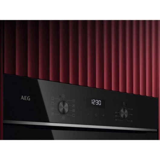 Horno eléctrico AEG Series 5000 TU5AB20SB 72L Negro con autolimpieza Hydro y grill turbo