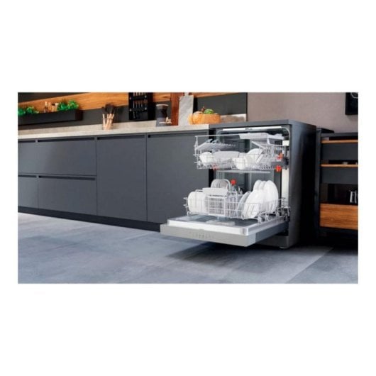 Lave-vaisselle Hotpoint HFC3C41CWX 14 Couverts C avec ActiveDry et Zone Wash 3D