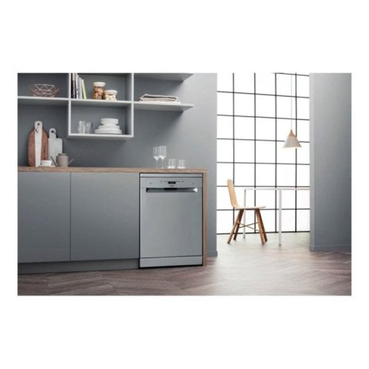 Lave-vaisselle Hotpoint HFC3C41CWX 14 Couverts C avec ActiveDry et Zone Wash 3D