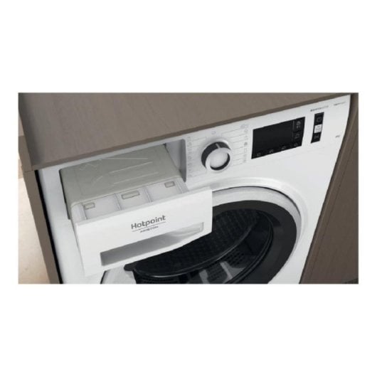 Secadora de bomba de calor Hotpoint NT M11 82SK EU 8 kg Classe D com EasyCleaning