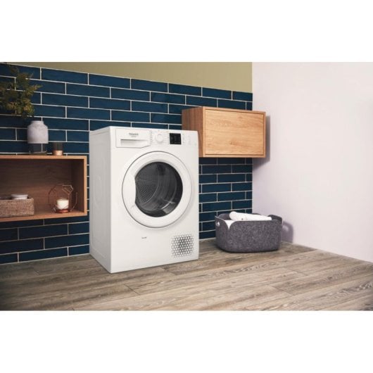 Secadora de condensação Hotpoint NT CM10 8B EU 8kg Classe G com início retardado