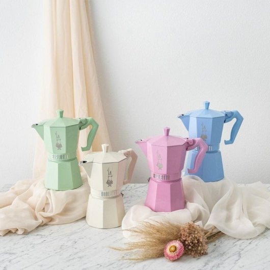 Cafetera Italiana Bialetti Moka Exclusive 6 tazas aluminio crema para inducción