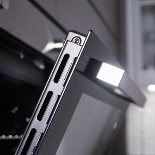 Forno elettrico in acciaio inox Cecotec Bolero Hexa C126000B da 77 litri con vapore e triplo vetro