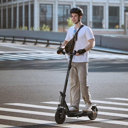 Trotinete Elétrica NAVEE GT3 25km/h 50km de autonomia 700W com pneus tubeless 10" Cinzenta