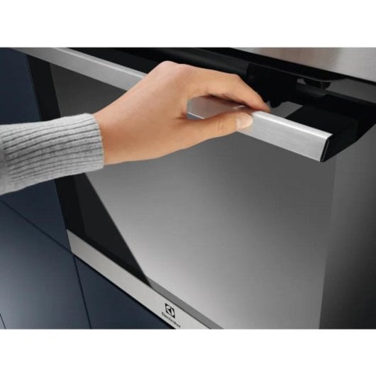 Horno eléctrico Electrolux EOF4P46X 72 L Inox con función de autolimpieza