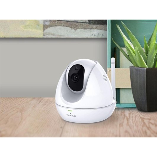 Cámara IP TP-Link NC450 720p con visión nocturna y conectividad dual