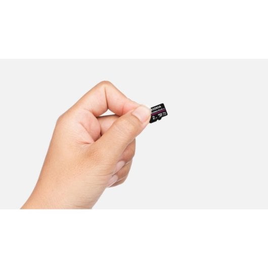 MicroSDXC 1TB Kioxia EXCERIA PLUS G2 UHS-I Class 10 U3 V30 Rosso con Adattatore SD