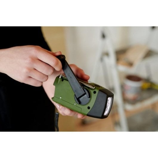 Thomson RT260 Rádio Portátil Solar de Emergência com 2000mAh, USB-C, AM/FM/MW, Lanterna LED e IPX3 Verde