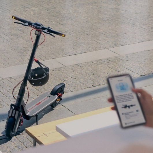 Elektroroller Segway Ninebot F3 Pro 20 km/h 70 km Reichweite 500W Motor mit TFT Display