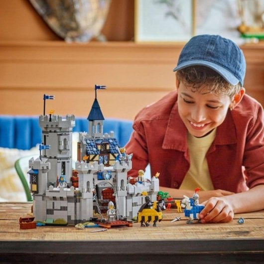 Set de construcción LEGO Creator Castillo Medieval Caballeros del Corcel 1371 piezas 3 en 1