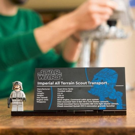 Set LEGO Star Wars Caminante AT-ST Ultimate Collector Series 1513 piezas Exposición Adultos