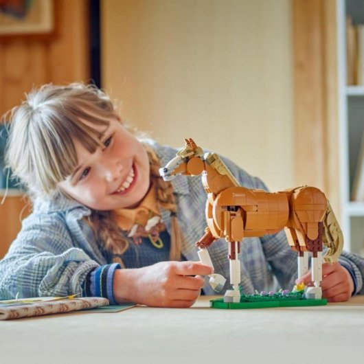 Set de Construcción LEGO Creator 3en1 Caballo Noble 31166 Articulado 685 Piezas