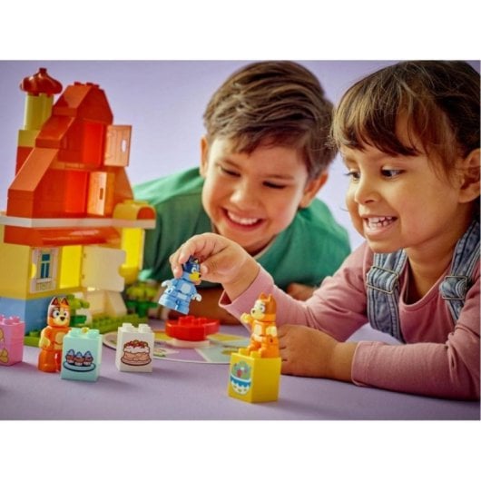 Set de Construcción LEGO DUPLO Bluey Casa Familiar con Juego de Memoria, 83 piezas