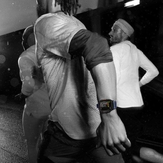 Apple Watch Ultra 2 4G GPS 49mm AMOLED Titane Bleu M/L Étanche 100m SpO2 ECG Multi-sport