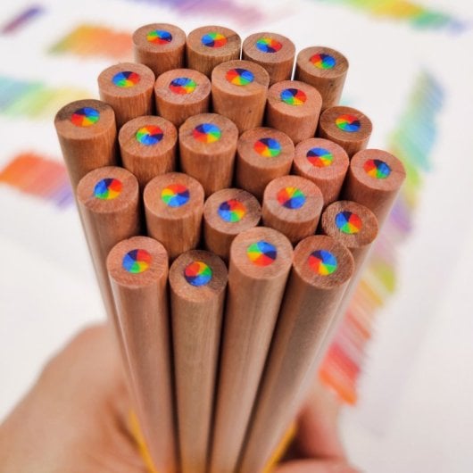 Set di 12 matite di legno arcobaleno magico